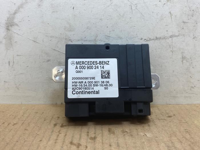 Usagé Module pompe carburant Mercedes C (R205) C-180 1.5 EQ Boost Prix € 48,40 Prix TTC proposé par Autoparts Van De Velde