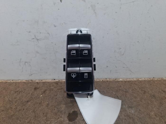 Usados Interruptor combinado de ventanillas Mercedes S (W221) 5.5 S-550 32V 4-Matic Precio de solicitud ofrecido por Autoparts Van De Velde