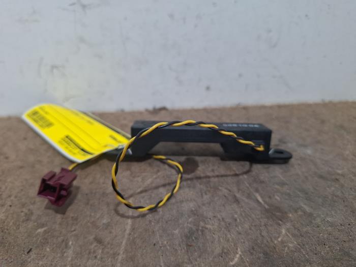Używane Antena Mercedes S (W221) 5.5 S-550 32V 4-Matic Cena na żądanie oferowane przez Autoparts Van De Velde