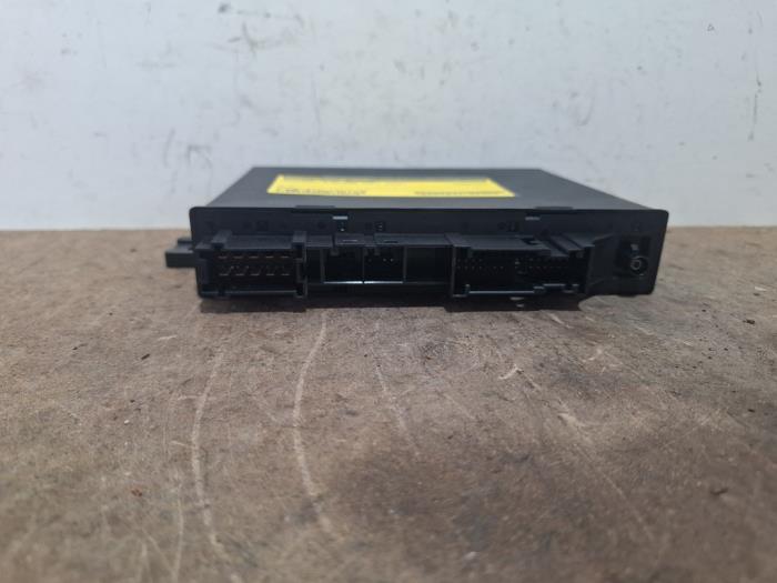 Używane Keyless Entry-Antena Mercedes S (W221) 5.5 S-550 32V 4-Matic Cena na żądanie oferowane przez Autoparts Van De Velde