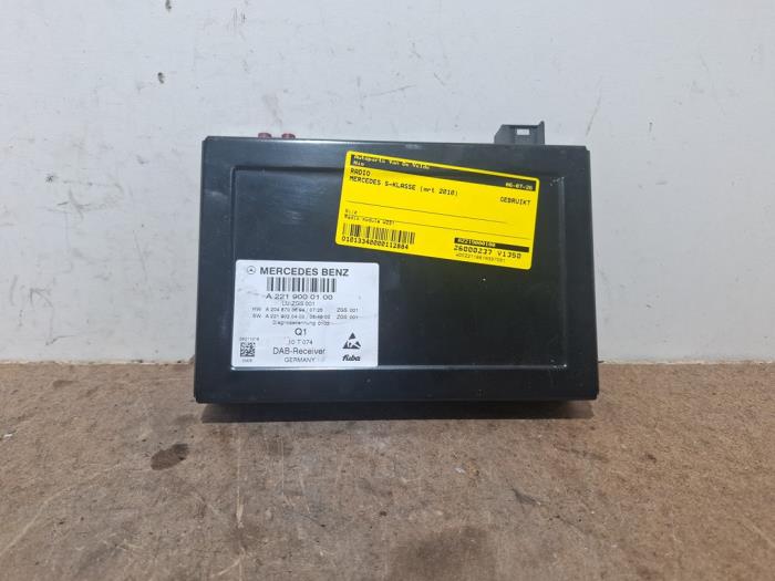 Używane Radio Mercedes S (W221) 5.5 S-550 32V 4-Matic Cena na żądanie oferowane przez Autoparts Van De Velde