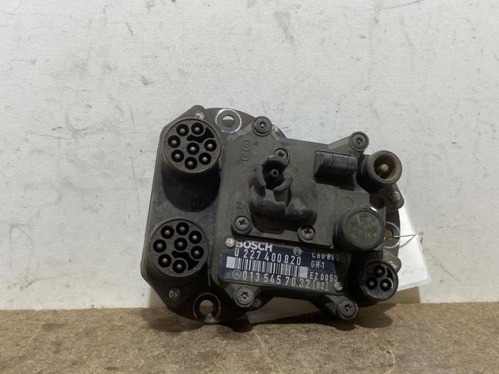 Usados Módulo de encendido Mercedes S (W140) 6.0 600 SE,SEL 48V Precio € 423,50 IVA incluido ofrecido por Autoparts Van De Velde