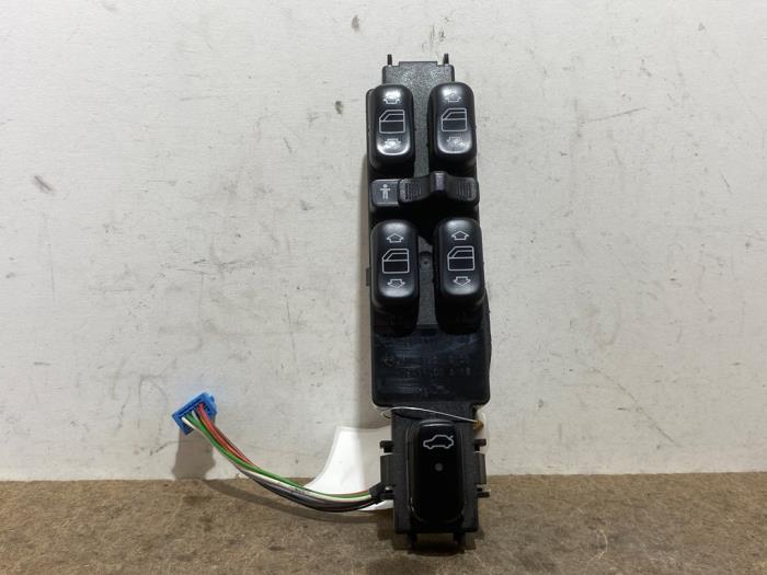 Używane Przelacznik combi okienny Mercedes S (W220) 3.2 S-320 CDI 24V Cena na żądanie oferowane przez Autoparts Van De Velde