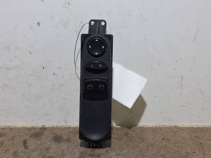 Usados Interruptor combinado de ventanillas Mercedes Sprinter 3,5t (906.63) 311 CDI 16V Precio de solicitud ofrecido por Autoparts Van De Velde