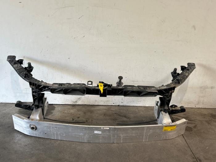Używane Panel przedni Mercedes GLB (247.6) 2.0 GLB-200d Cena na żądanie oferowane przez Autoparts Van De Velde
