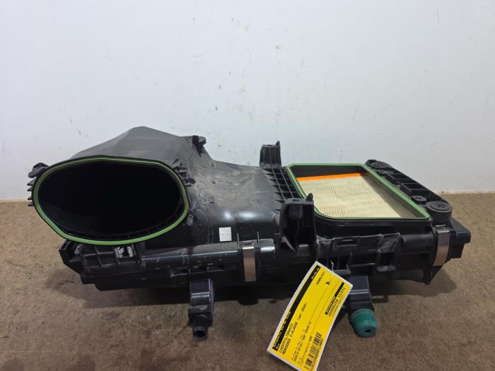 Gebrauchte Luftfiltergehäuse Mercedes C (W205) C-180d 1.6 Turbo 16V Preis auf Anfrage angeboten von Autoparts Van De Velde