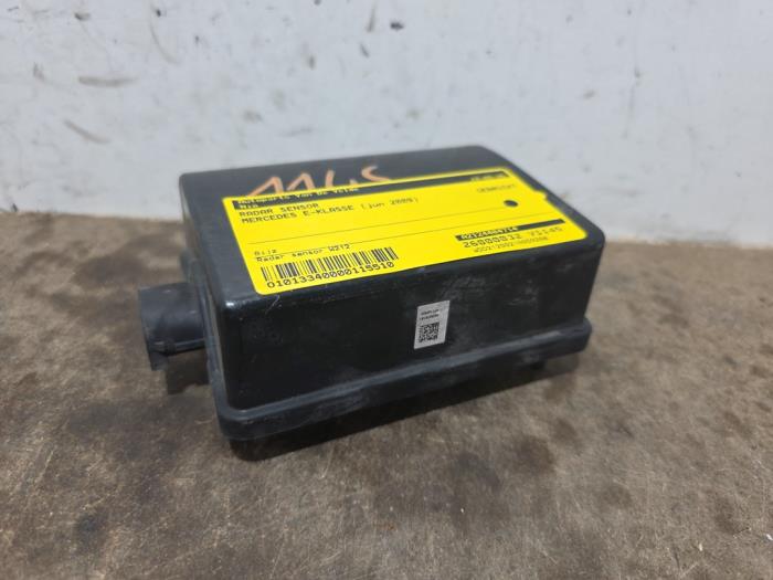 Begagnade Radarsensor Mercedes E (W212) E-220 CDI 16V BlueEfficiency Pris på förfrågan erbjuds av Autoparts Van De Velde