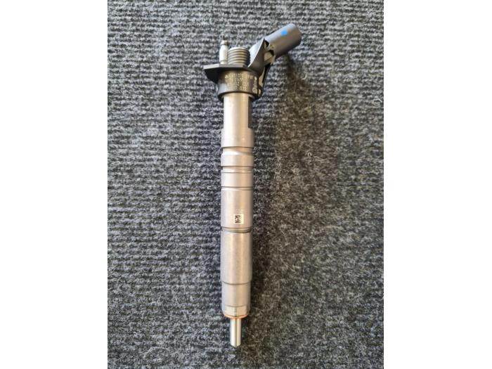 Neuf Injecteurs Mercedes GLE (W166) 300d 2.0 4-Matic Prix € 181,50 Prix TTC proposé par Helmondse Motoren Revisie B.V.