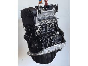 Engine from a Audi Q5 (8RB) 2.0 TFSI 16V Quattro 2013
