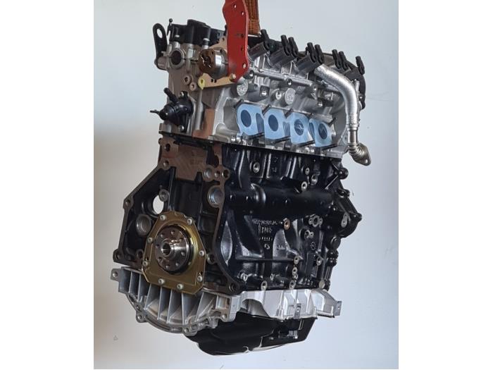 Engine from a Seat Exeo (3R2) 2.0 TSI 16V 2013