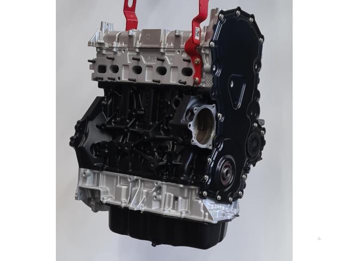 Motor van een Ford Transit 2.0 TDCi 16V Eco Blue 130 4x4 2019