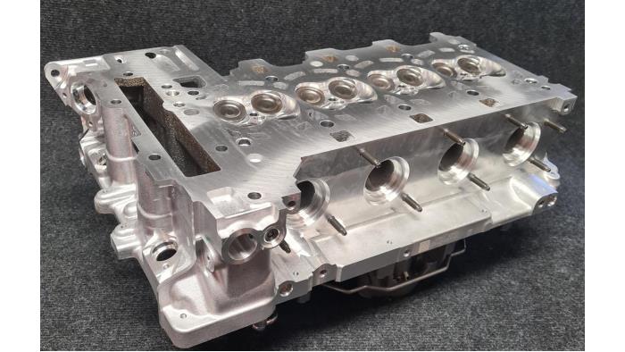 Cylinder head BMW 5 serie Touring 528i 16V - 11127624778 N20B20A