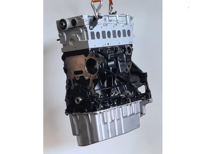 Motor van een Volkswagen Crafter (SY) 2.0 TDI 4Motion 2017