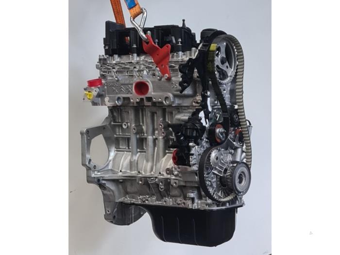 Motor van een Vauxhall Zafira Life 1.5 Diesel 120 2020
