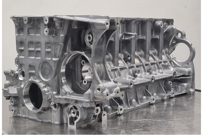New Engine crankcase BMW 5 serie (F10) 530i 24V TwinPower Turbo Price € 726,00 Inclusive VAT offered by Helmondse Motoren Revisie B.V.