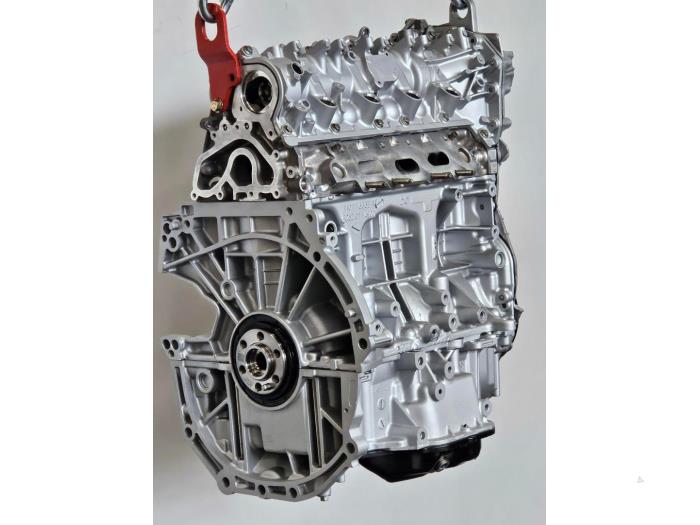 Engine from a Renault Megane IV Estate (RFBK) 1.3 TCE 160 16V 2022