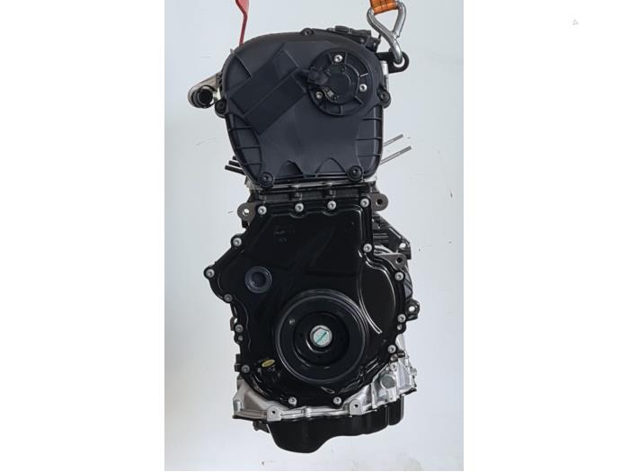 Engine from a Skoda Superb Combi (3TAC/TAF) 2.0 TSI 16V 2012