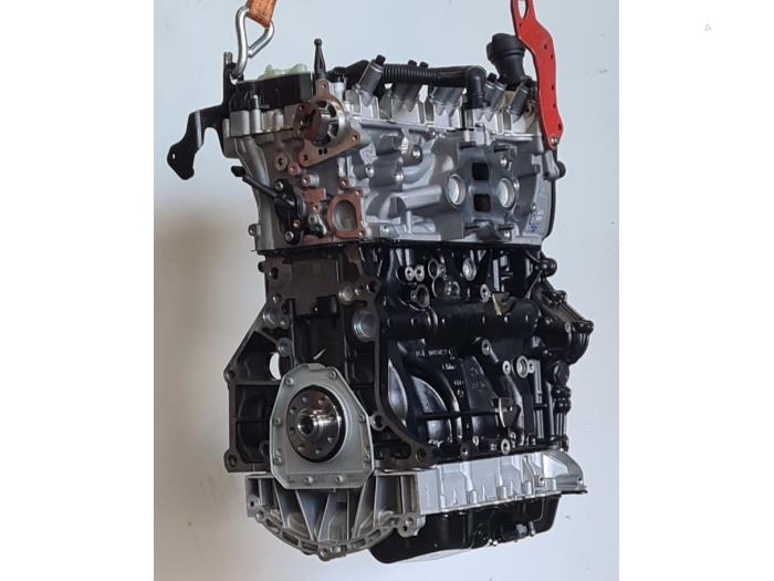 Engine from a Volkswagen Golf VII Variant (AUVV) 2.0 R 4 Motion 16V 2018