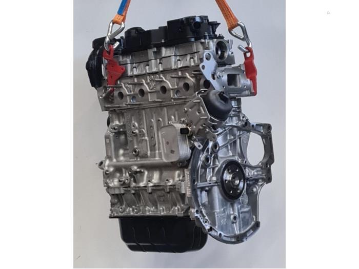 Engine from a Peugeot Expert (V1/VA/VB/VE/VF/VT/VY) 1.6 Blue HDi 115 2018
