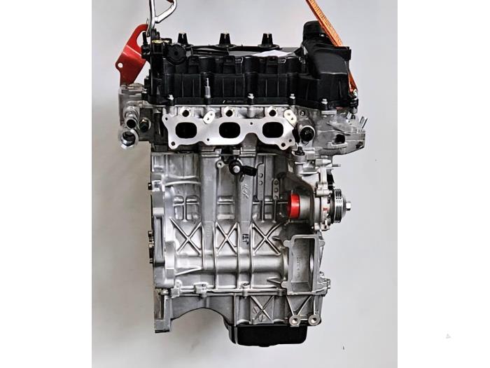 Engine from a Opel Crossland (X) 1.2 12V Euro 6 2018