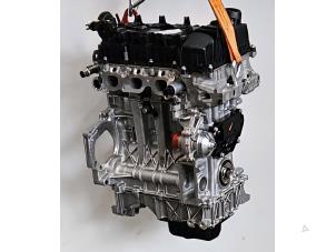 Engine from a Opel Crossland (X) 1.2 12V Euro 6 2018