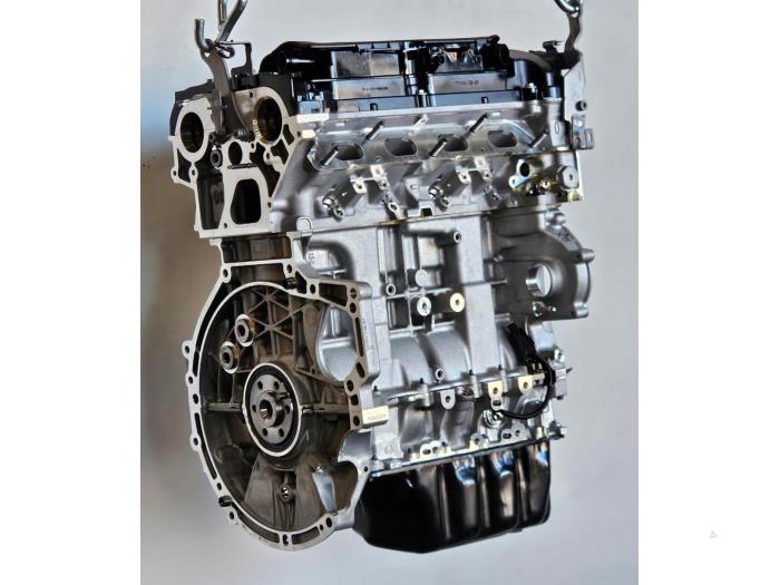 Engine from a Peugeot 508 (8D) 1.6 VTI 16V 2012