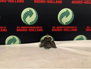 Używane Wspornik silnika Kia Picanto Cena € 20,00 Procedura marży oferowane przez Demontagebedrijf Noord-Holland
