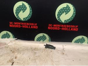 Gebrauchte Scheibensprüherpumpe vorne BMW 3-Serie Preis € 15,00 Margenregelung angeboten von Demontagebedrijf Noord-Holland