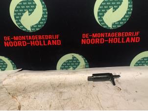 Gebrauchte Scheibensprüherpumpe vorne BMW 3-Serie Preis € 15,00 Margenregelung angeboten von Demontagebedrijf Noord-Holland