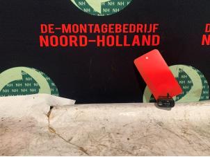 Used Height control switch Mercedes Sprinter Price € 10,00 Margin scheme offered by Demontagebedrijf Noord-Holland