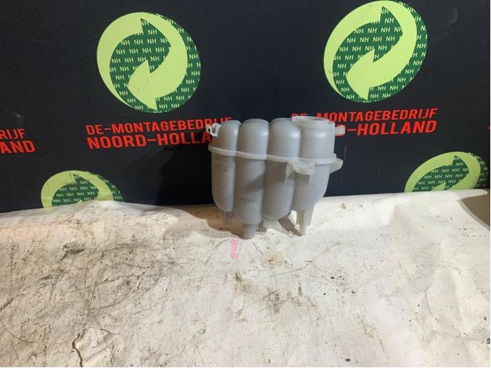 Expansion vessel Audi A4 8W0121405G