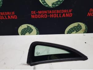 Używane Szyba drzwi prawych przednich wersja 4-drzwiowa Volkswagen Polo Cena € 20,00 Procedura marży oferowane przez Demontagebedrijf Noord-Holland
