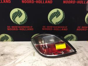 Używane Tylne swiatlo pozycyjne lewe Opel Astra Cena € 20,00 Procedura marży oferowane przez Demontagebedrijf Noord-Holland