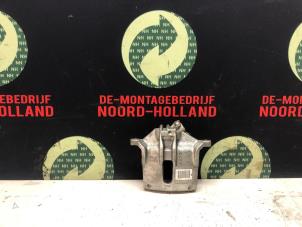 Gebrauchte Bremszange links vorne Opel Corsa Preis € 40,00 Margenregelung angeboten von Demontagebedrijf Noord-Holland