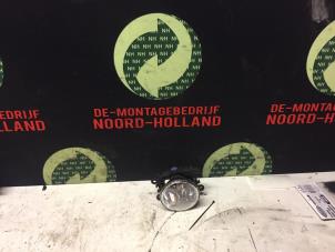 Używane Swiatlo przeciwmgielne lewy przód Renault Clio Cena € 10,00 Procedura marży oferowane przez Demontagebedrijf Noord-Holland