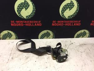 Gebrauchte Sicherheitsgurt rechts vorne Volkswagen Fox Preis € 30,00 Margenregelung angeboten von Demontagebedrijf Noord-Holland