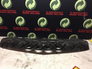 Gebrauchte Stoßstange Bodenplatte Mercedes A-Klasse Preis € 20,00 Margenregelung angeboten von Demontagebedrijf Noord-Holland