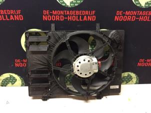 Usados Ventilador de radiador Renault Clio Precio € 30,00 Norma de margen ofrecido por Demontagebedrijf Noord-Holland