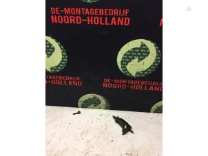 Usados Motor de limpiaparabrisas detrás Opel Corsa Precio € 20,00 Norma de margen ofrecido por Demontagebedrijf Noord-Holland