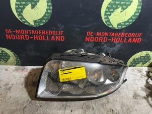 Używane Reflektor lewy Audi A2 (8Z0) 1.4 16V Cena € 35,00 Procedura marży oferowane przez Demontagebedrijf Noord-Holland