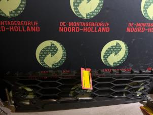 Usados Rejilla de parachoques Volkswagen Golf Precio € 40,00 Norma de margen ofrecido por Demontagebedrijf Noord-Holland