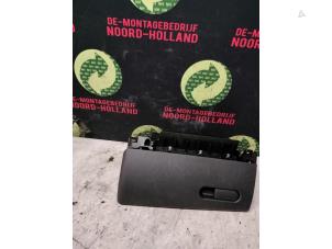 Used Glovebox Mini Clubman Price € 30,00 Margin scheme offered by Demontagebedrijf Noord-Holland
