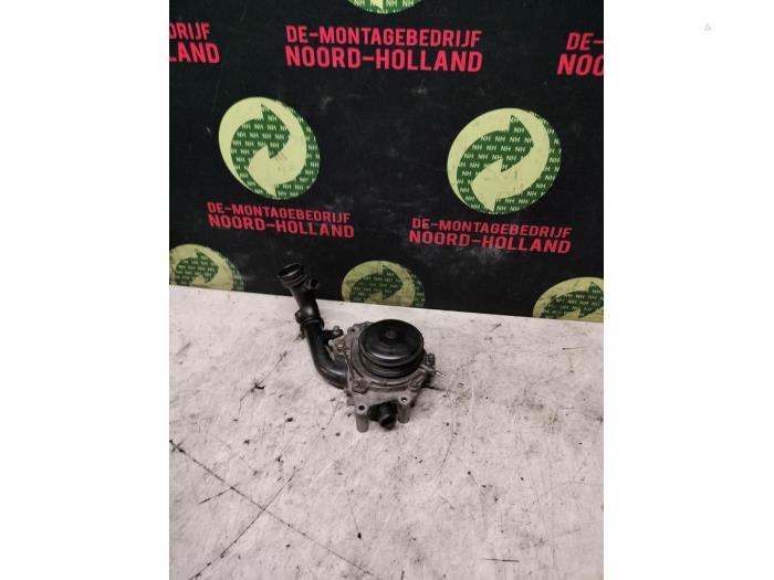 Water pump from a Mercedes Viano 2019