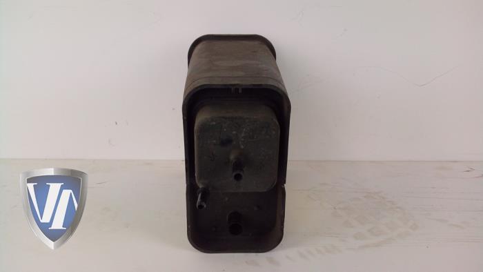 Gebrauchte Kohlenstofffilter Volvo XC90 I 2.9 T6 24V Preis € 36,24 Mit Mehrwertsteuer angeboten von Vollux Carparts B.V.