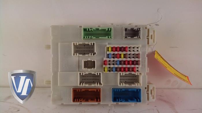 Usagé Module électronique central Volvo V40 (MV) 1.6 D2 Prix € 108,84 Prix TTC proposé par Vollux Carparts B.V.