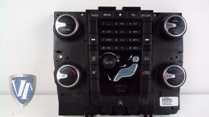 Używane Panel sterowania nagrzewnicy Volvo S60 II (FS) 1.6 DRIVe,D2 Cena € 48,40 Z VAT oferowane przez Vollux Carparts B.V.