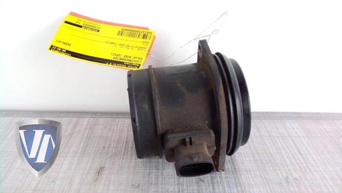 Air mass meter from a Volvo XC60 I (DZ) 2.4 D5 20V AWD Geartronic 2012