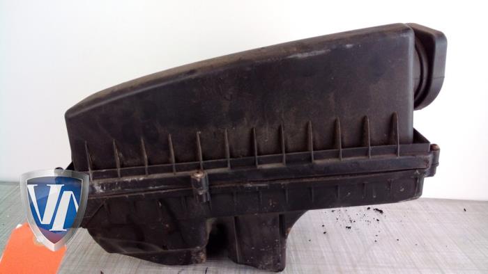 Air box from a Volvo XC60 I (DZ) 2.4 D5 20V AWD Geartronic 2012