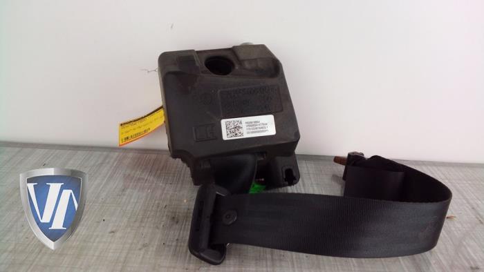 Rear seatbelt, left from a Volvo XC60 I (DZ) 2.4 D5 20V AWD Geartronic 2012