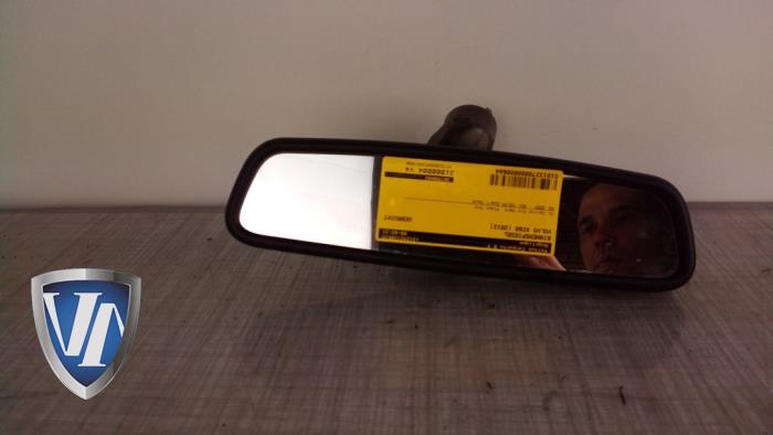 Rear view mirror from a Volvo XC60 I (DZ) 2.4 D5 20V AWD Geartronic 2012